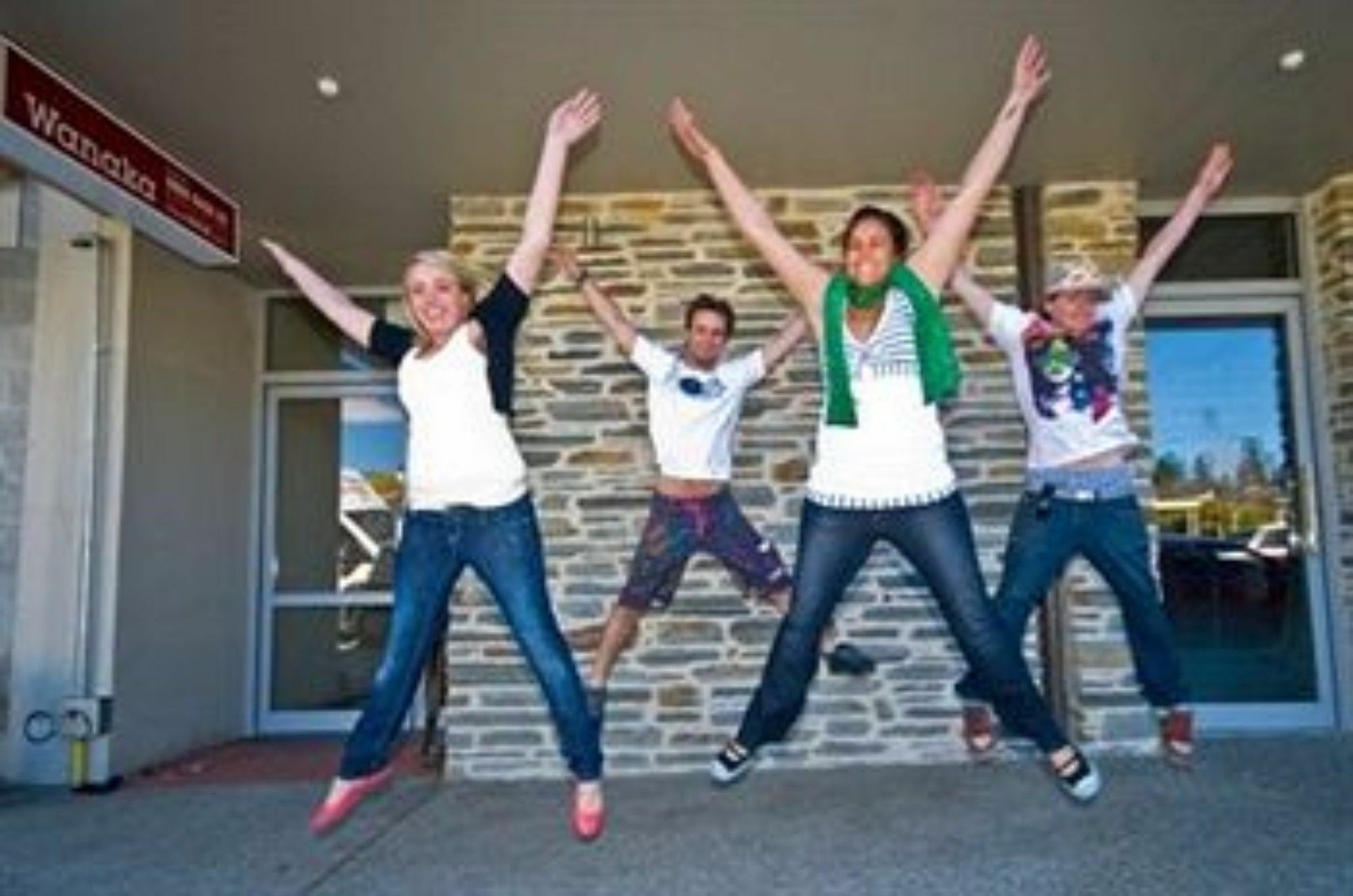Base Wanaka Hostel Buitenkant foto